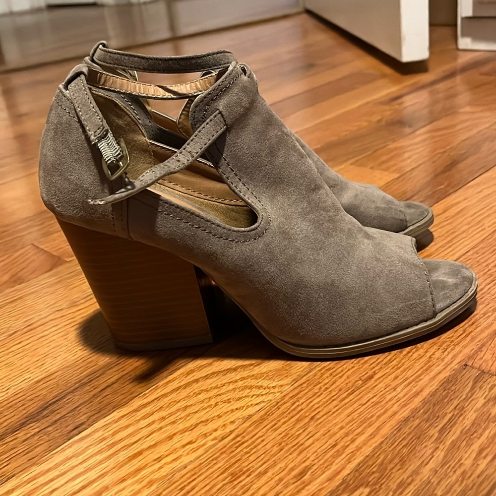 Peep Toe Wedges